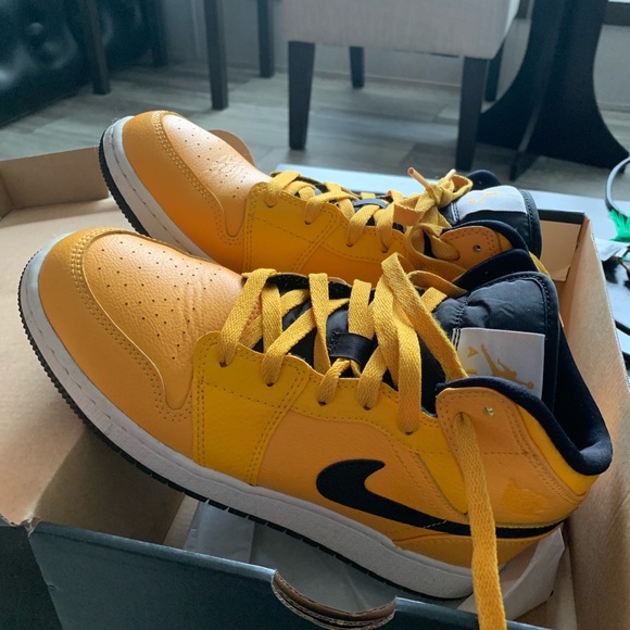 Air Jordan university gold - Picture 3 of 5